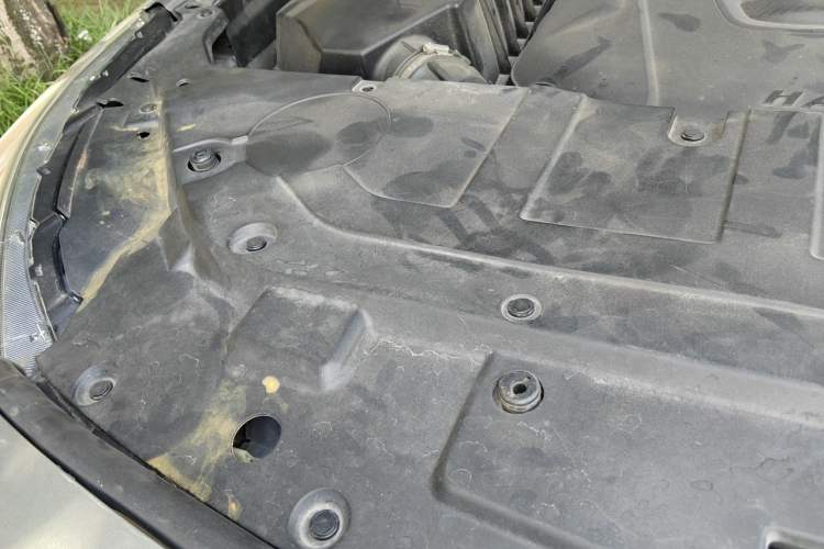 Used Haval H9 2020 2.0T Lorinser Polestar Edition Engine Bay Right