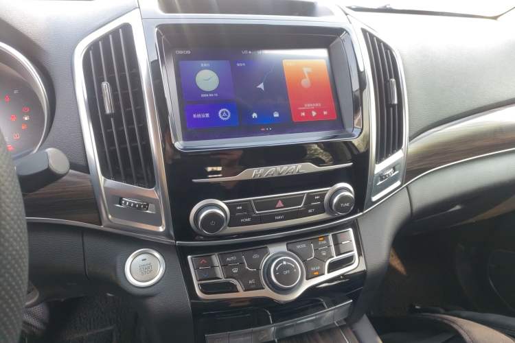 Used Haval H9 2020 2.0T Gasoline 4x4 Elite Version 5 Seats Audio And AC Panel