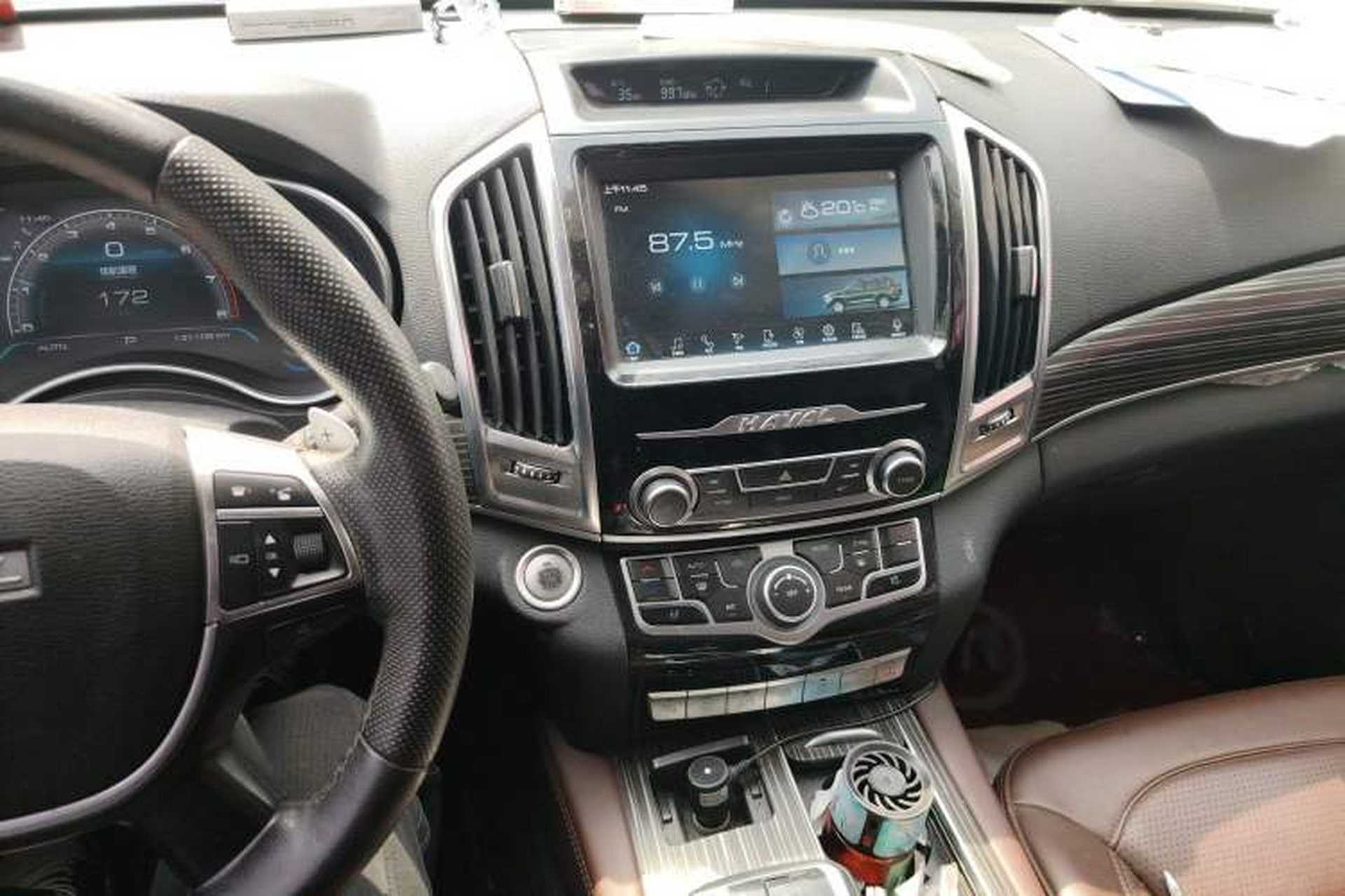 Used Haval H9 2020 2.0T Gasoline 4x4 Luxury 7-Seater Audio And AC Panel