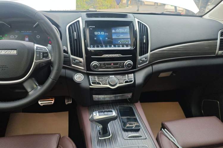 Used Haval H9 2020 2.0T Gasoline 4WD Premium Edition 5 Seats Audio And AC Panel