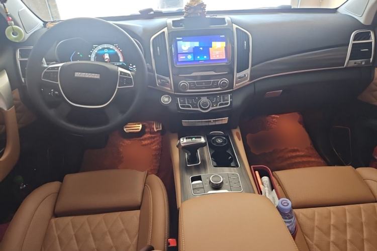 Used Haval H9 2020 2.0T Gasoline 4WD Premium Edition 5 Seats Center Console