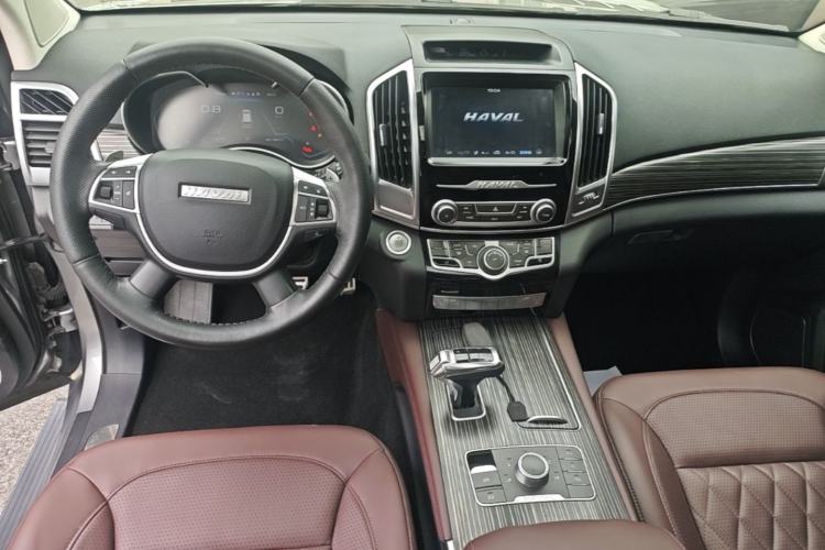 Used Haval H9 2020 2.0T Gasoline 4x4 Luxury 7-Seater Center Console