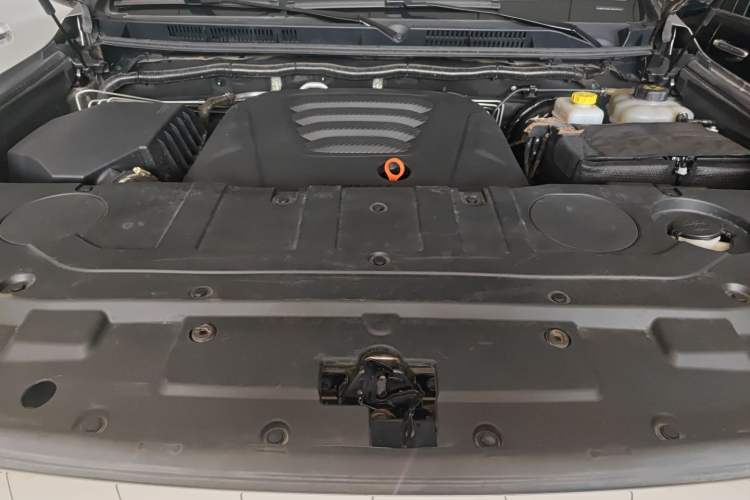 Used Haval H9 2020 2.0T Gasoline 4x4 Elite Version 5 Seats Engine Bay
