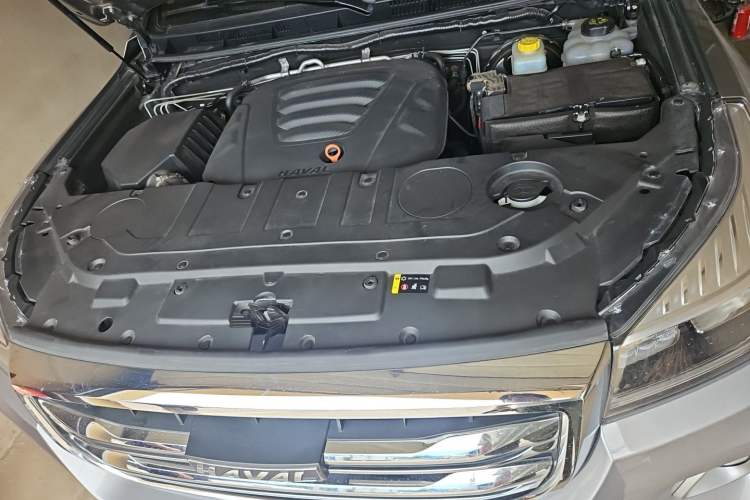 Used Haval H9 2020 2.0T Gasoline 4WD Premium Edition 5 Seats Engine Bay