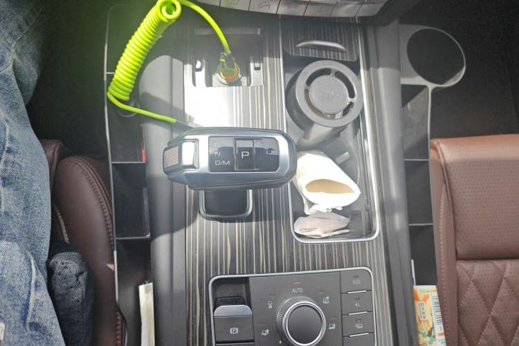 Used Haval H9 2020 2.0T Gasoline 4WD Premium Edition 5 Seats Gear Lever