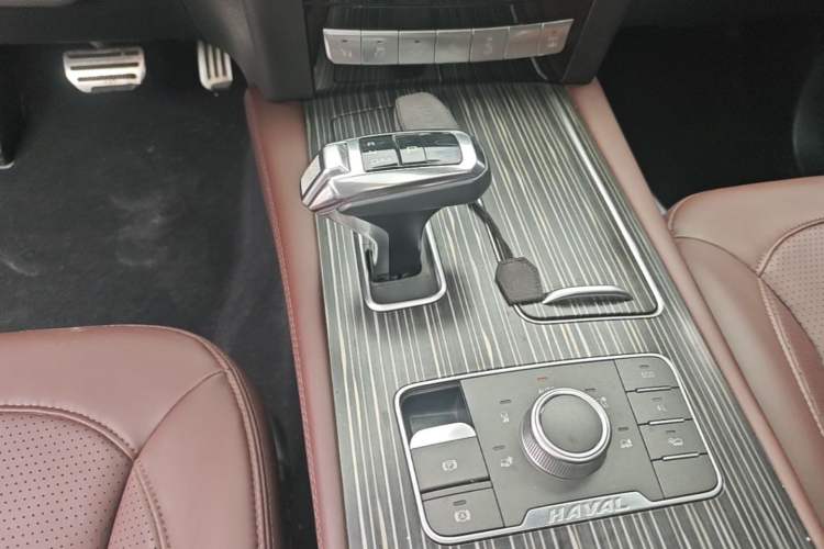 Used Haval H9 2020 2.0T Gasoline 4x4 Luxury 7-Seater Gear Lever