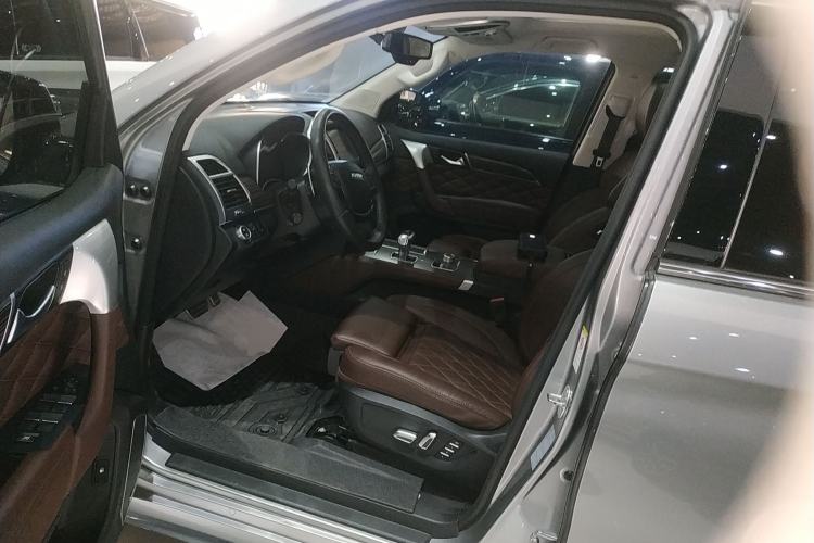 Used Haval H9 2020 2.0T Gasoline 4WD Premium Edition 5 Seats Interior 3