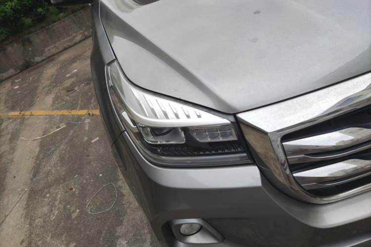 Used Haval H9 2020 2.0T Gasoline 4WD Premium Edition 5 Seats Right Front Headlight