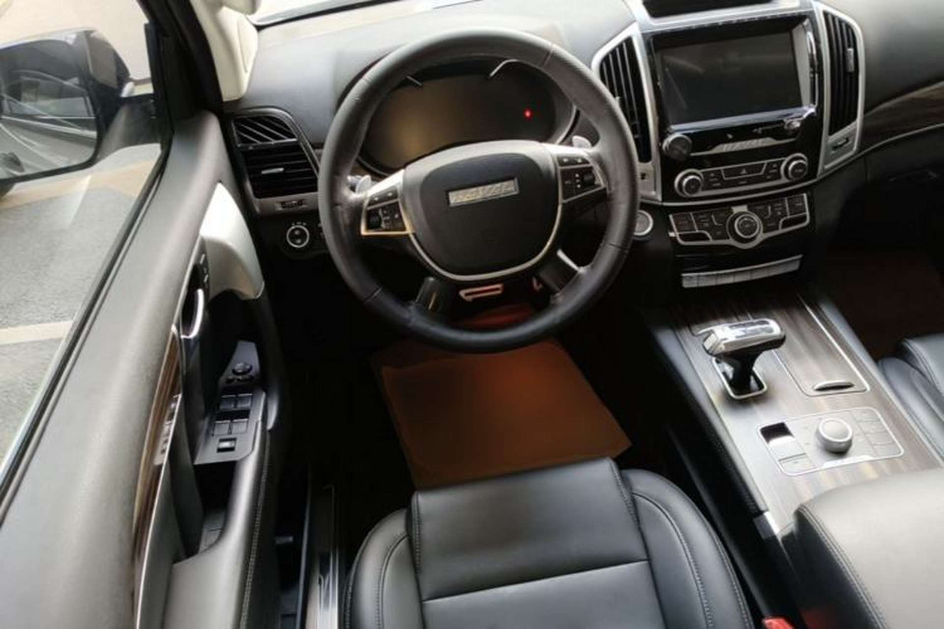 Used Haval H9 2020 2.0T Gasoline 4x4 Elite Version 5 Seats Steering Wheel