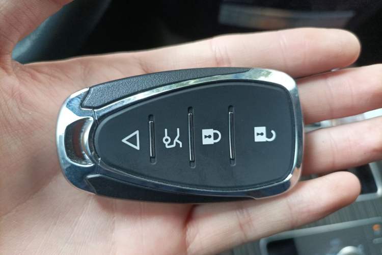 Used Haval H9 2020 2.0T Gasoline 4WD Premium Edition 5 Seats Vehicle Key