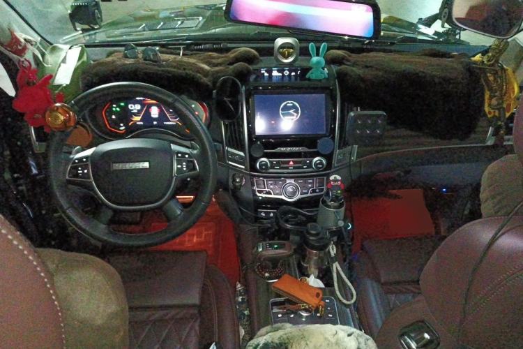 Used Haval H9 2020 2.0T Gasoline 4WD Premium Edition 5 Seats Center Console