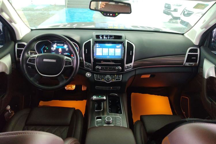 Used Haval H9 2020 2.0T Gasoline 4WD Premium Edition 5 Seats Center Console