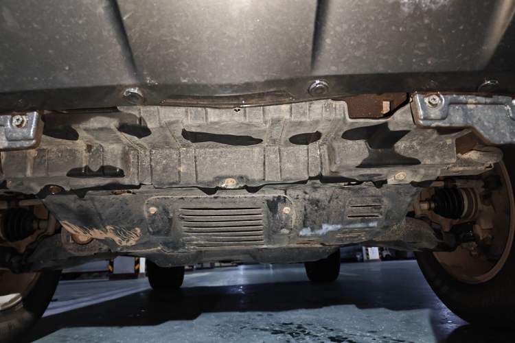 Used Haval H9 2020 2.0T Gasoline 4x4 Luxury 7-Seater Chassis Front