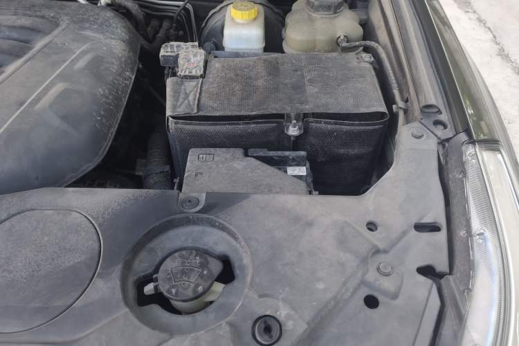 Used Haval H9 2020 2.0T Gasoline 4WD Premium Edition 5 Seats Engine Bay Left