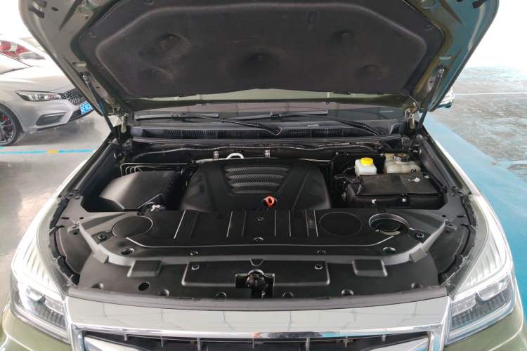 Used Haval H9 2020 2.0T Gasoline 4WD Premium Edition 5 Seats Engine Bay