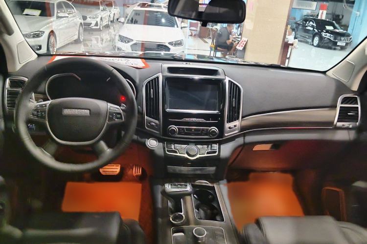 Used Haval H9 2020 2.0T Gasoline 4x4 Elite Version 5 Seats Interior 1