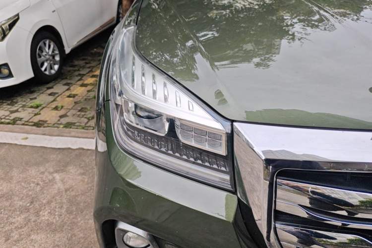 Used Haval H9 2020 2.0T Gasoline 4WD Premium Edition 5 Seats Right Front Headlight