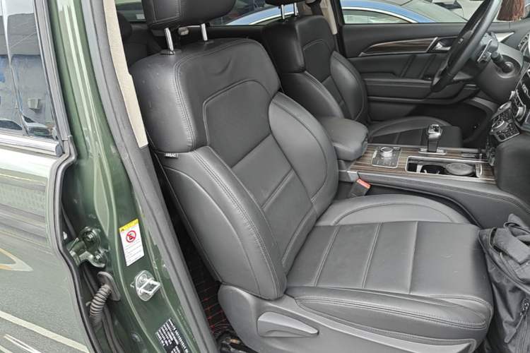 Used Haval H9 2020 2.0T Gasoline 4x4 Elite Version 5 Seats Right Front Seat