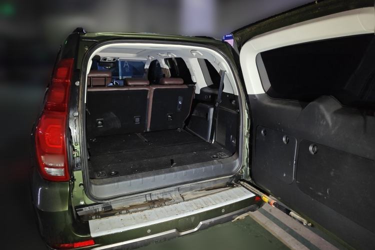 Used Haval H9 2020 2.0T Gasoline 4x4 Luxury 7-Seater Trunk