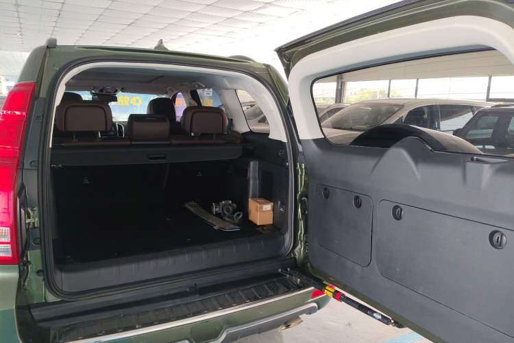 Used Haval H9 2020 2.0T Gasoline 4WD Premium Edition 5 Seats Trunk