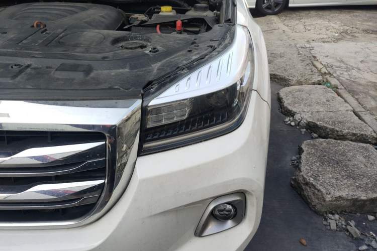 Used Haval H9 2020 2.0T Gasoline 4WD Premium Edition 5 Seats Engine Bay Left