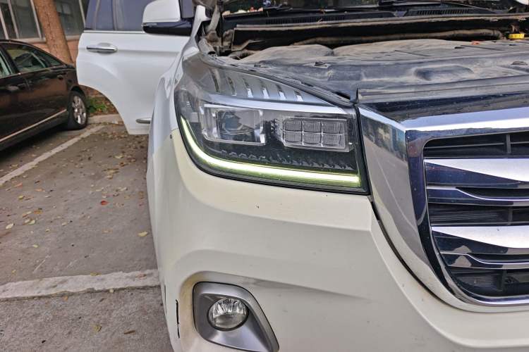 Used Haval H9 2020 2.0T Gasoline 4x4 Elite Version 5 Seats Right Front Headlight