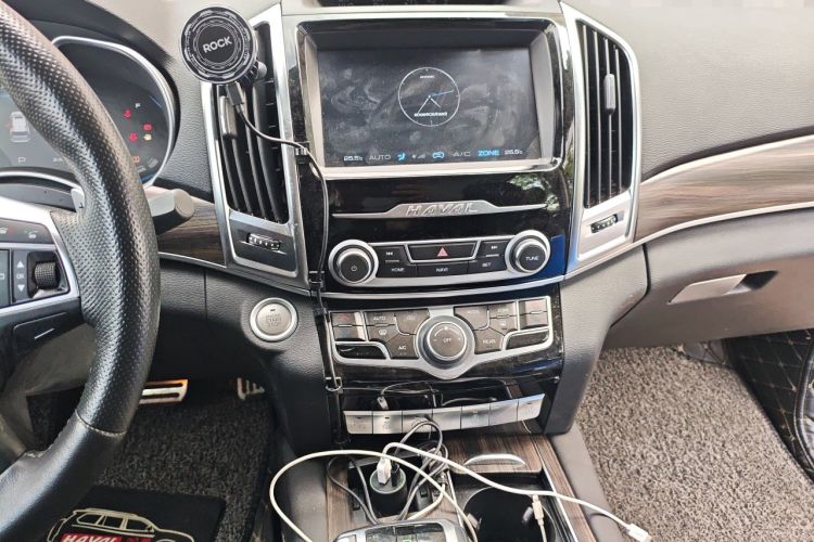 Used Haval H9 2020 2.0T Gasoline 4x4 Elite Version 5 Seats Audio And AC Panel