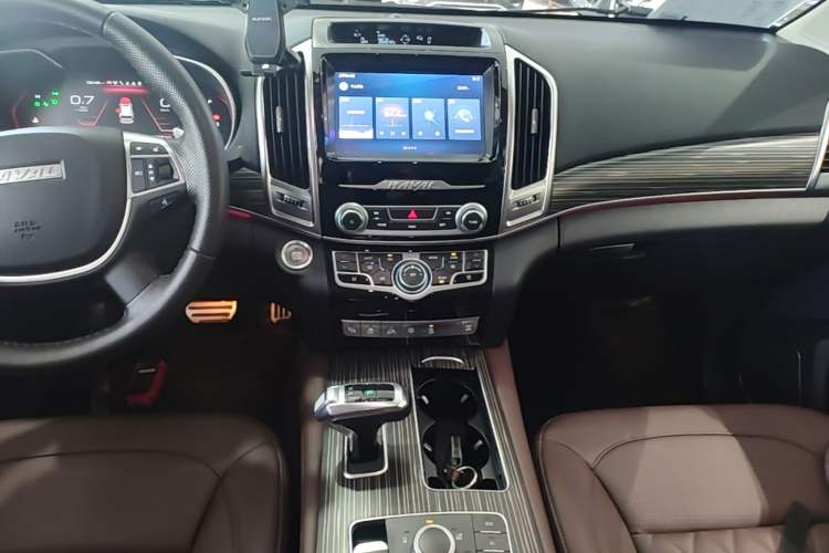 Used Haval H9 2020 2.0T Gasoline 4x4 Luxury 7-Seater Audio And AC Panel