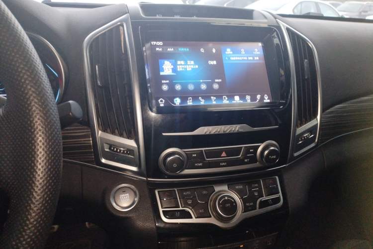 Used Haval H9 2020 2.0T Gasoline 4WD Premium Edition 5 Seats Audio And AC Panel
