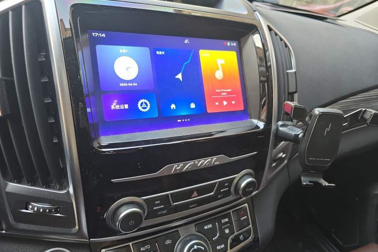 Used Haval H9 2020 2.0T Gasoline 4WD Premium Edition 5 Seats Audio And AC Panel