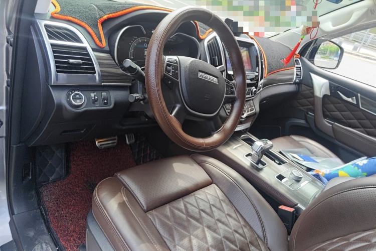 Used Haval H9 2020 2.0T Gasoline 4x4 Luxury 7-Seater Center Console