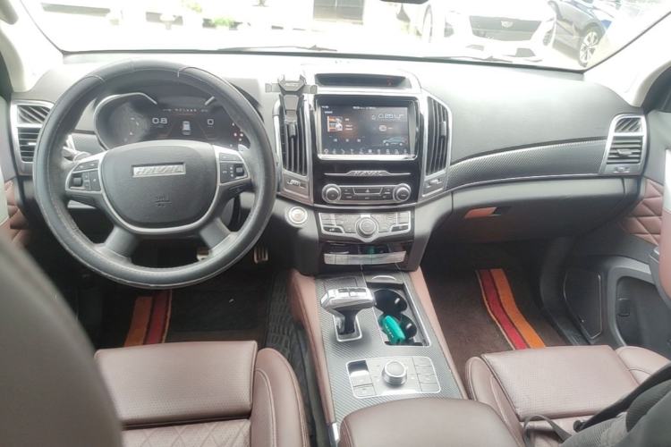 Used Haval H9 2020 2.0T Gasoline 4WD Premium Edition 5 Seats Center Console