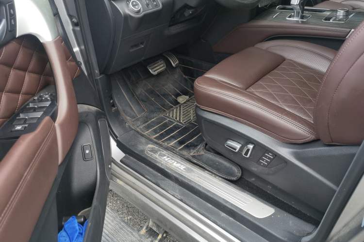 Used Haval H9 2020 2.0T Gasoline 4x4 Prestige 7-Seater Driver Seat