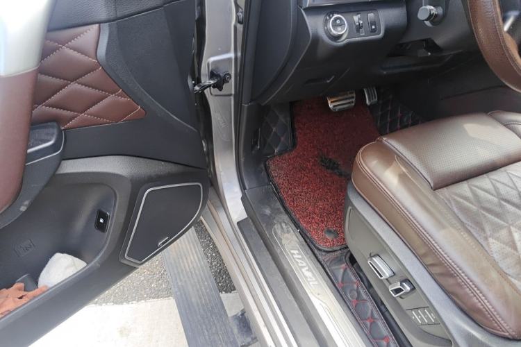 Used Haval H9 2020 2.0T Gasoline 4x4 Luxury 7-Seater Driver Seat