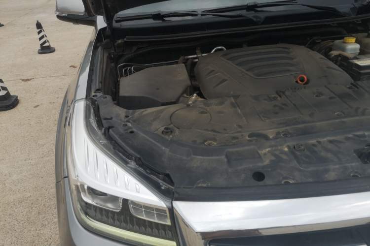 Used Haval H9 2020 2.0T Gasoline 4x4 Elite Version 5 Seats Engine Bay Right