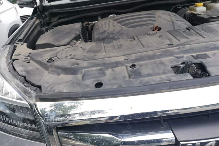 Used Haval H9 2020 2.0T Gasoline 4x4 Prestige 7-Seater Engine Bay Right