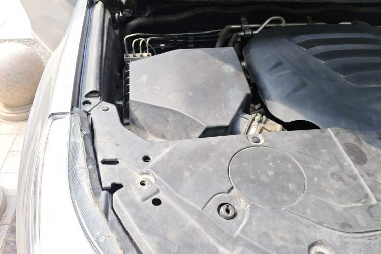 Used Haval H9 2020 2.0T Gasoline 4x4 Luxury 7-Seater Engine Bay Right