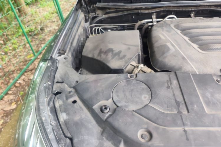 Used Haval H9 2020 2.0T Gasoline 4WD Premium Edition 5 Seats Engine Bay Right