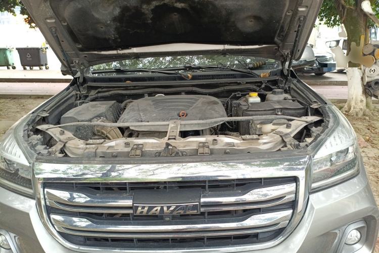 Used Haval H9 2020 2.0T Gasoline 4x4 Luxury 7-Seater Engine Bay