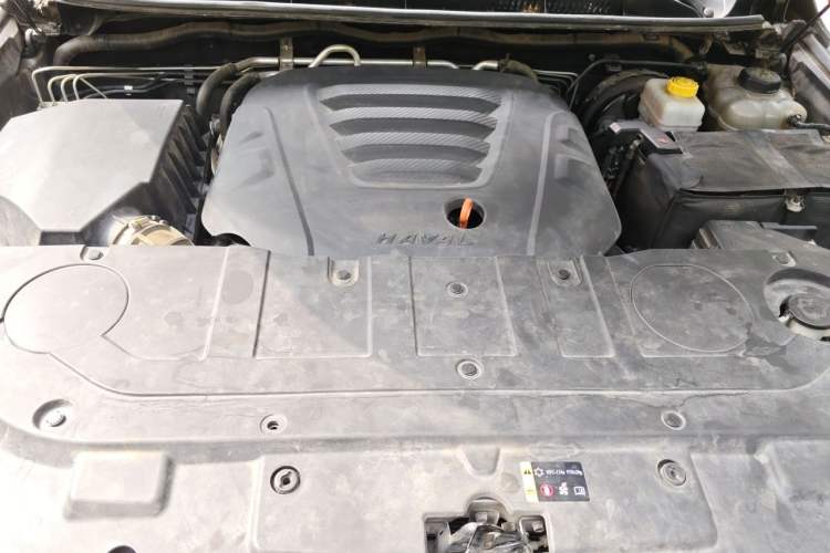 Used Haval H9 2020 2.0T Gasoline 4x4 Luxury 7-Seater Engine Bay