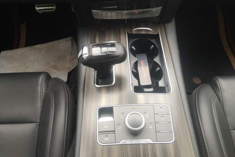 Used Haval H9 2020 2.0T Gasoline 4x4 Elite Version 5 Seats Gear Lever