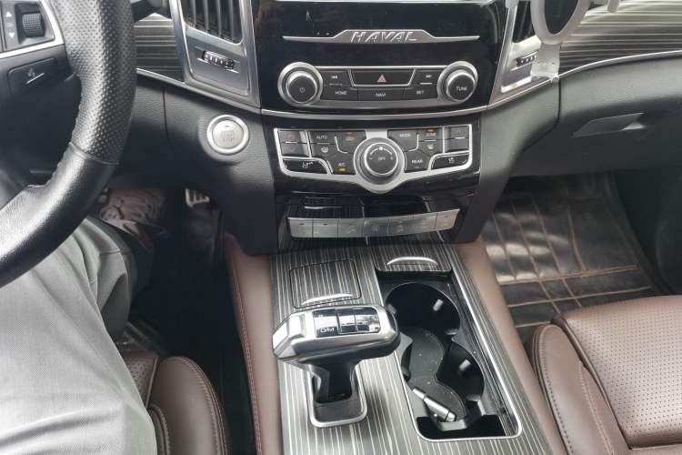 Used Haval H9 2020 2.0T Gasoline 4x4 Prestige 7-Seater Gear Lever