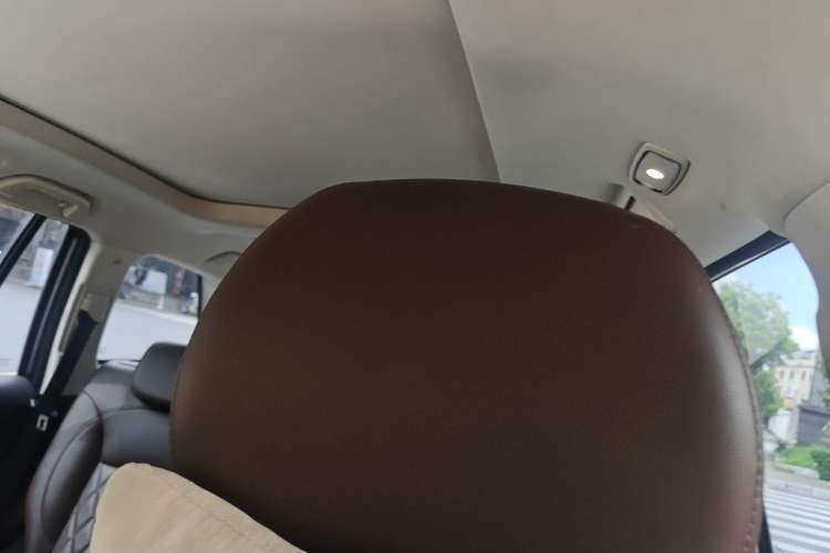 Used Haval H9 2020 2.0T Gasoline 4x4 Luxury 7-Seater Headliner