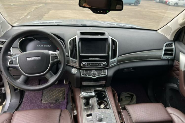 Used Haval H9 2020 2.0T Gasoline 4WD Premium Edition 5 Seats Interior 1
