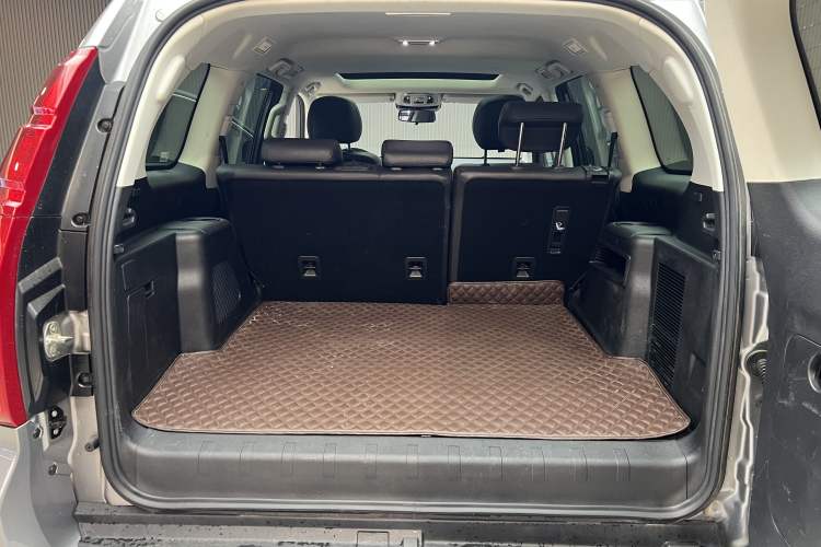 Used Haval H9 2020 2.0T Gasoline 4x4 Elite Version 5 Seats Interior 10