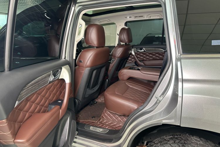 Used Haval H9 2020 2.0T Gasoline 4WD Premium Edition 5 Seats Interior 11