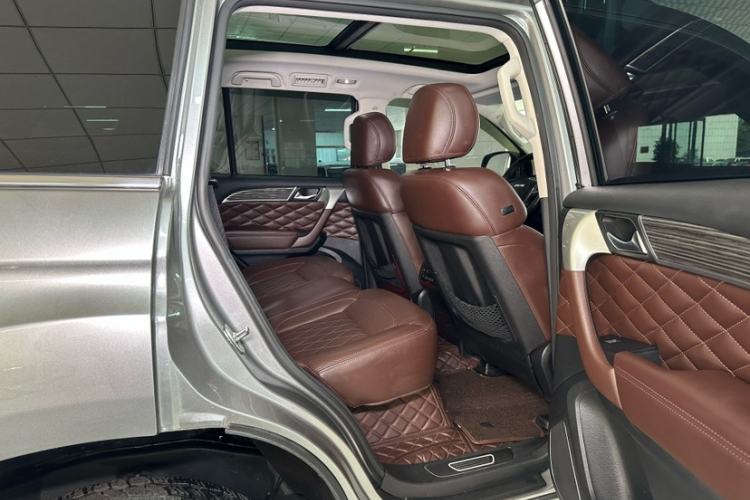 Used Haval H9 2020 2.0T Gasoline 4WD Premium Edition 5 Seats Interior 13