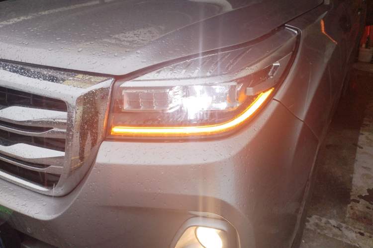 Used Haval H9 2020 2.0T Gasoline 4WD Premium Edition 5 Seats Left Front Headlight