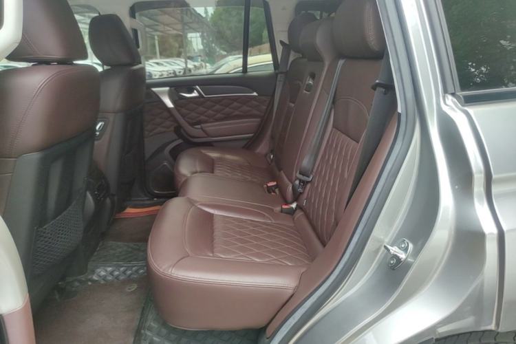 Used Haval H9 2020 2.0T Gasoline 4WD Premium Edition 5 Seats Left Rear Seat