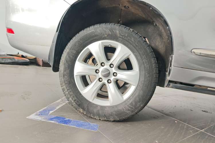 Used Haval H9 2020 2.0T Gasoline 4WD Premium Edition 5 Seats Left Rear Wheel Hub